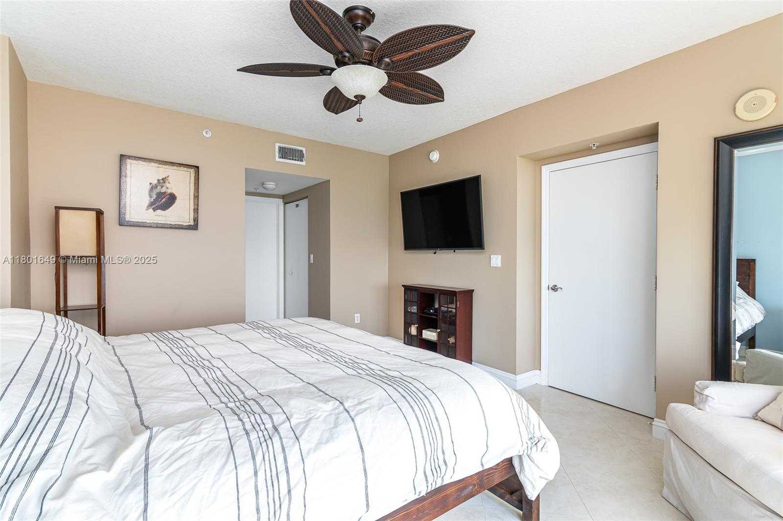 Small Image of 16699 COLLINS AVE #3401, Sunny Isles Beach Number 11