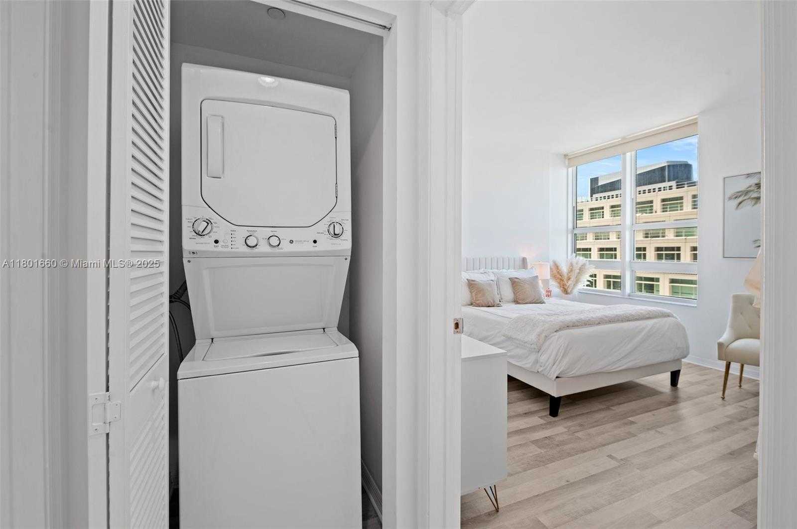 Small Image of 950 #3408, Miami Number 15