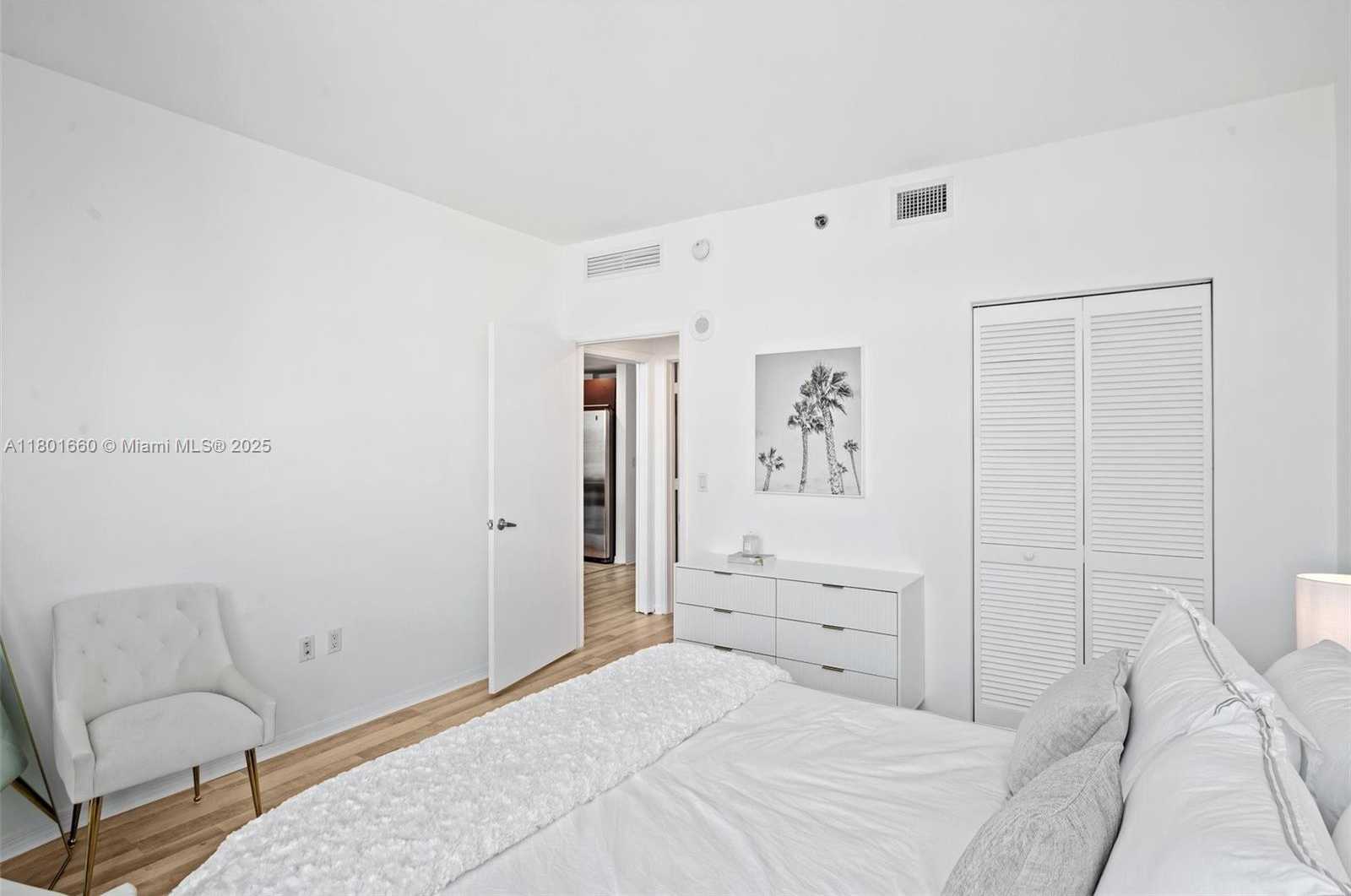 Small Image of 950 #3408, Miami Number 18