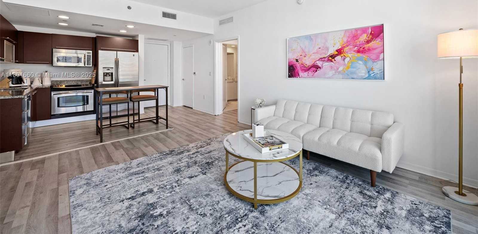 Small Image of 950 #3408, Miami Number 6