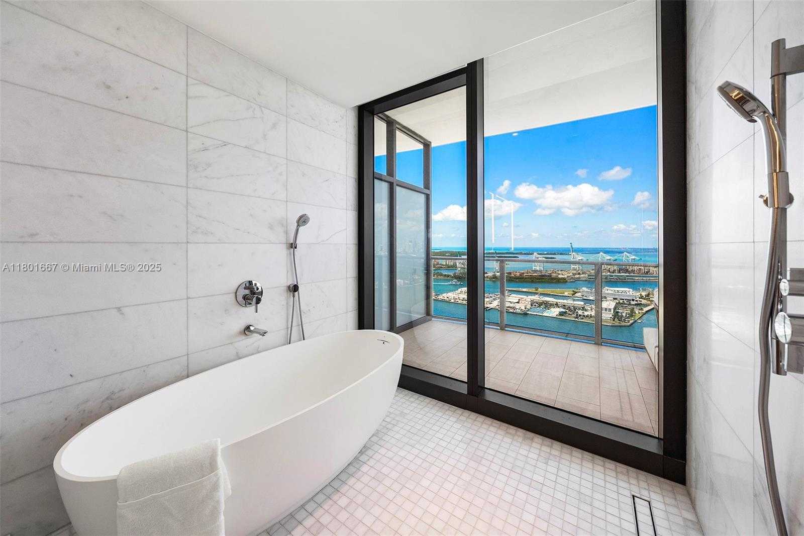 Small Image of 501 WEST AVE #3602, Miami Beach Number 17