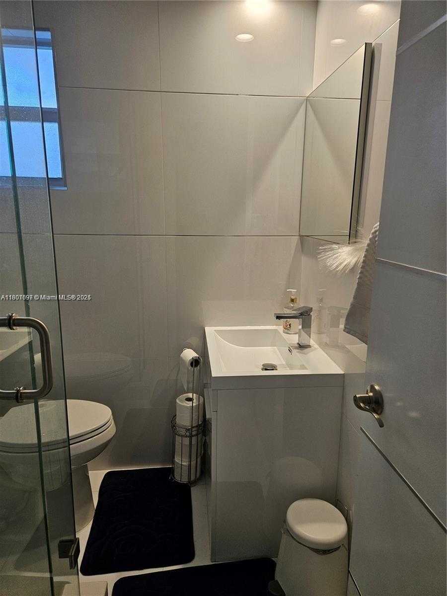 Small Image of 619 NORTH EAST 14TH AVE #106, Hallandale Beach Number 18