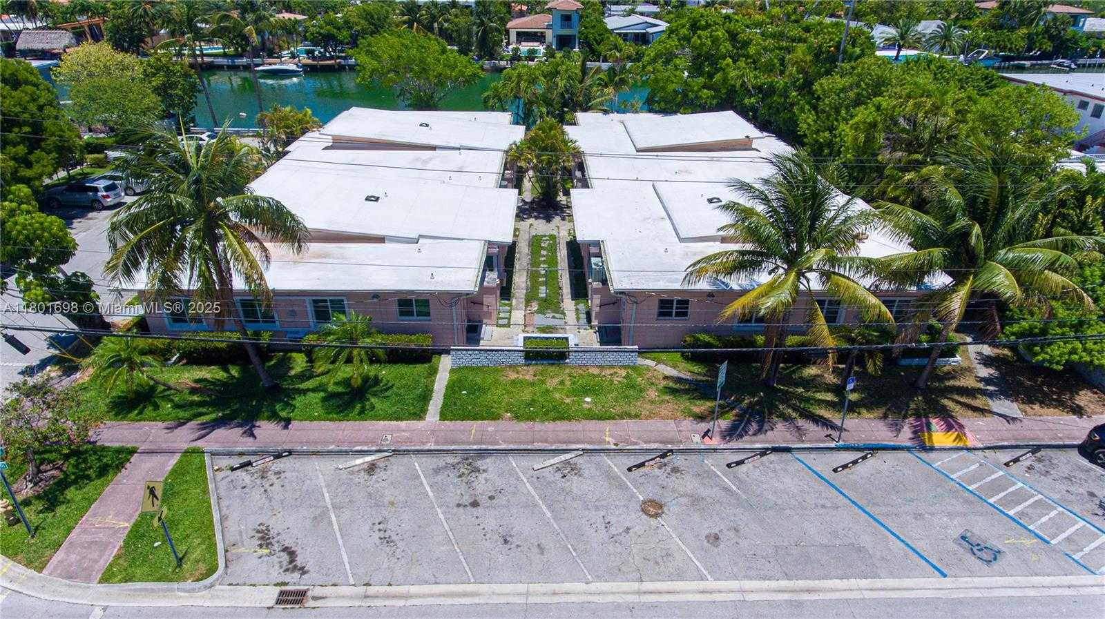 Small Image of 1795 CALAIS DR #4, Miami Beach Number 14
