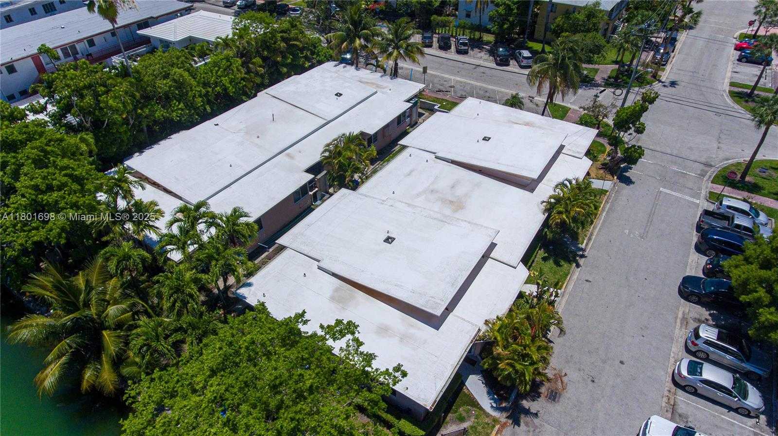 Small Image of 1795 CALAIS DR #4, Miami Beach Number 15
