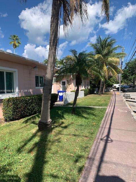 Small Image of 1795 CALAIS DR #4, Miami Beach Number 2