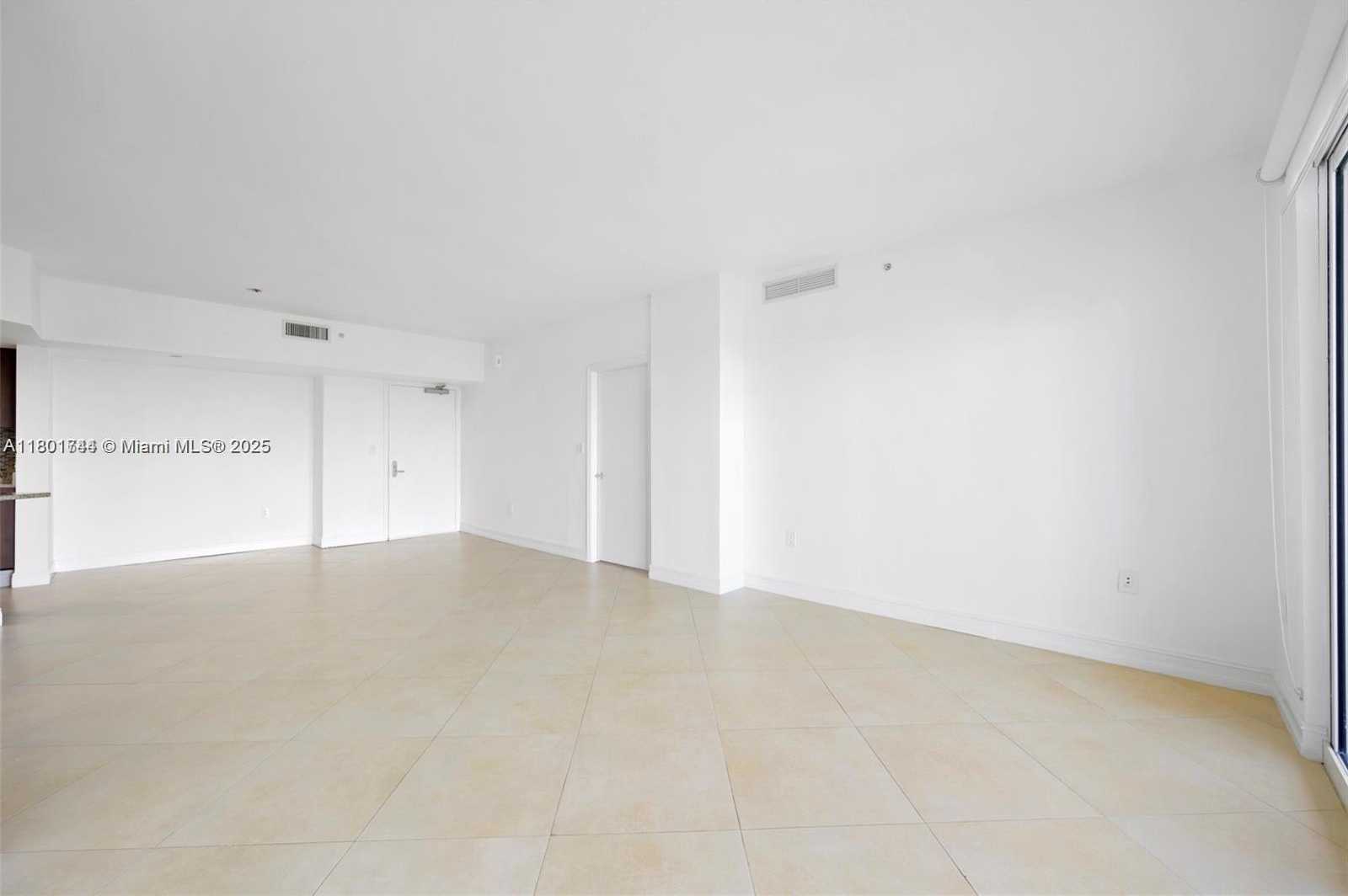 Small Image of 20000 EAST COUNTRY CLUB DR #606, Aventura Number 5
