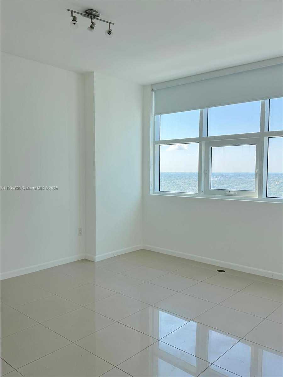 Small Image of 3301 NORTH EAST 1ST AVE #H2615, Miami Number 22