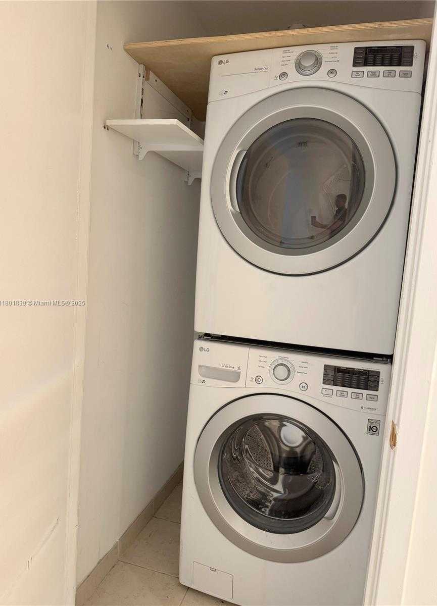 Small Image of 3301 NORTH EAST 1ST AVE #H2615, Miami Number 27