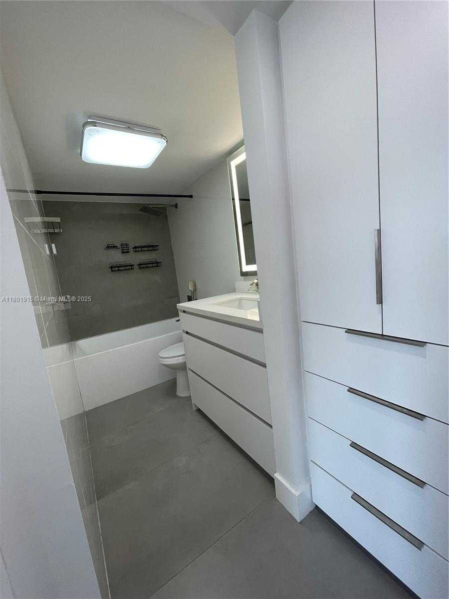 Small Image of 1865 79TH ST #12G, North Bay Village Number 18