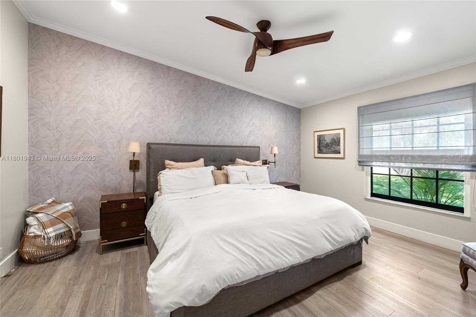 Small Image of 21228 HARBOR WAY #253-25, Aventura Number 15