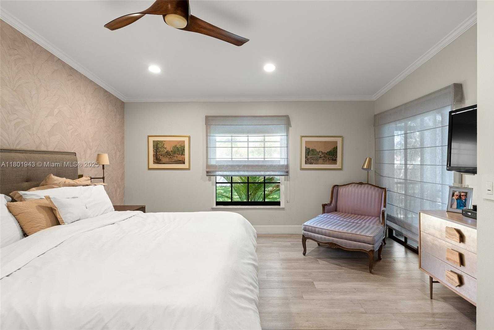 Small Image of 21228 HARBOR WAY #253-25, Aventura Number 16
