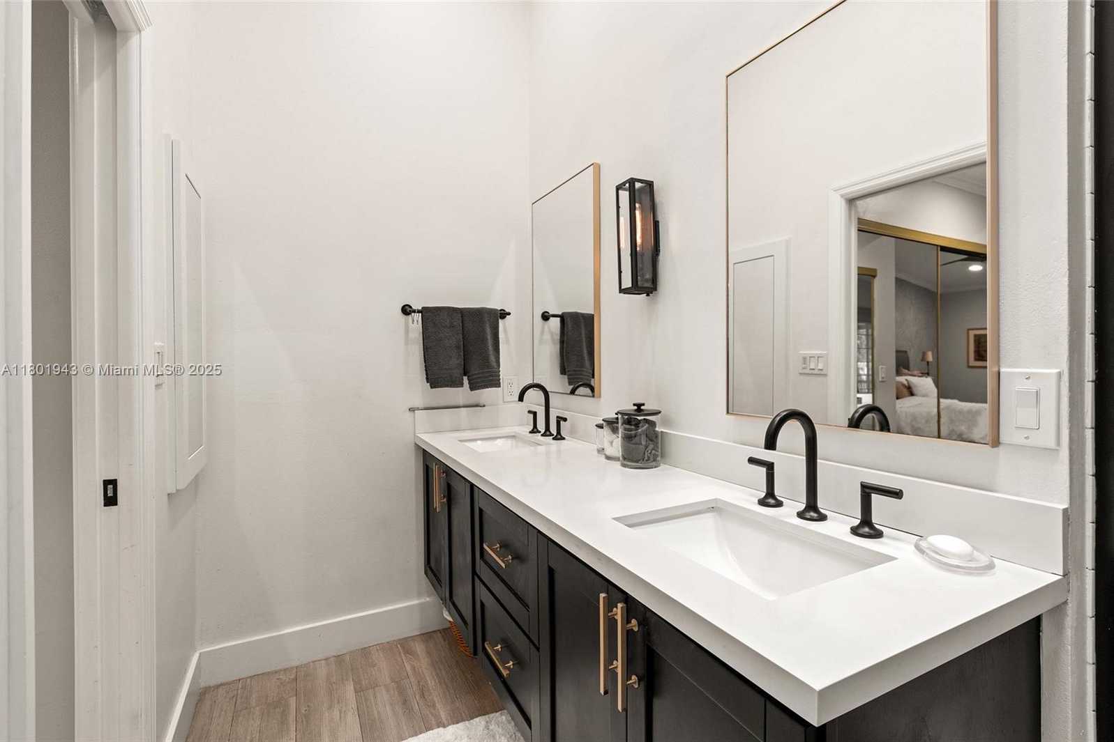 Small Image of 21228 HARBOR WAY #253-25, Aventura Number 20