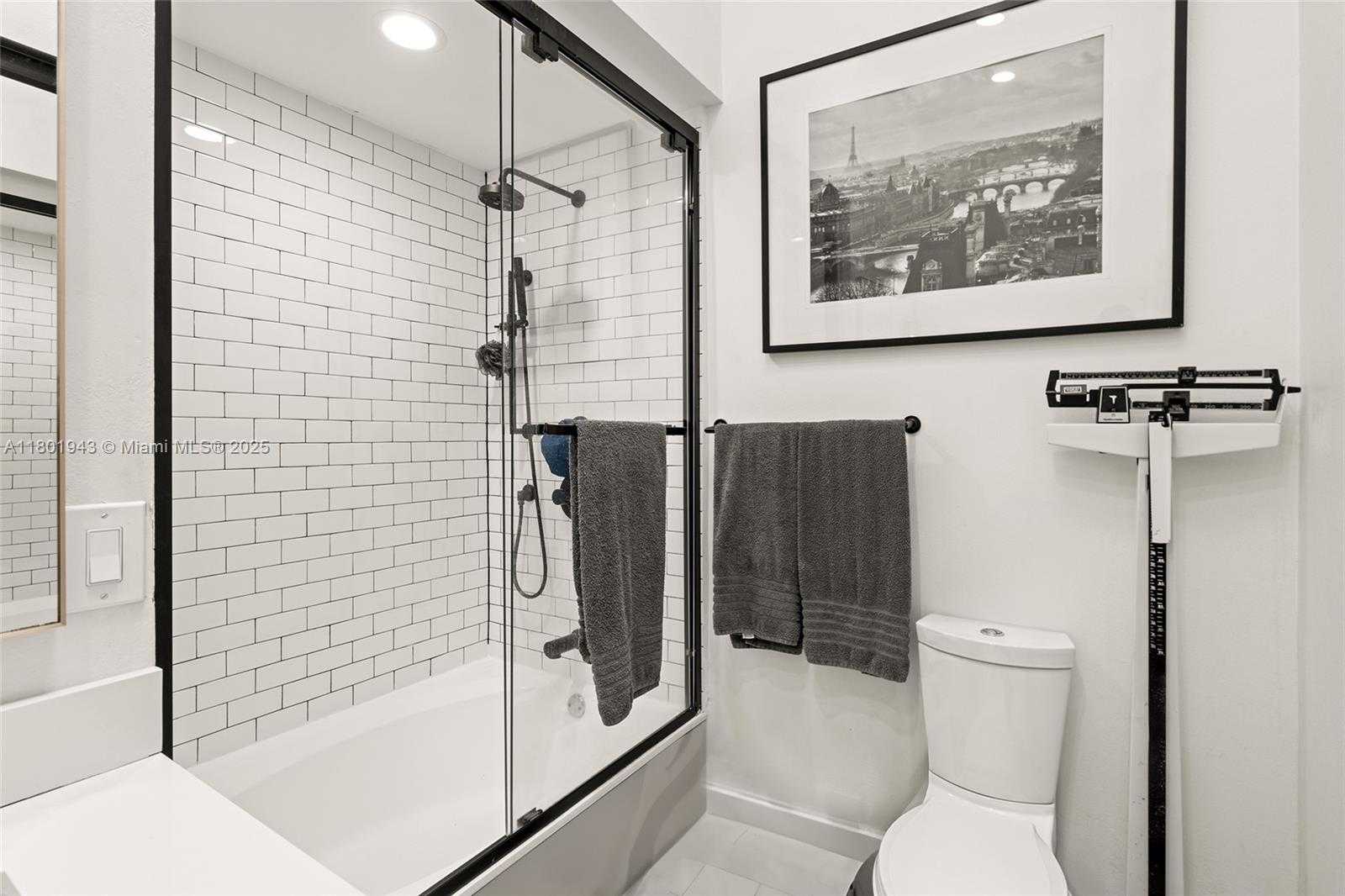 Small Image of 21228 HARBOR WAY #253-25, Aventura Number 21