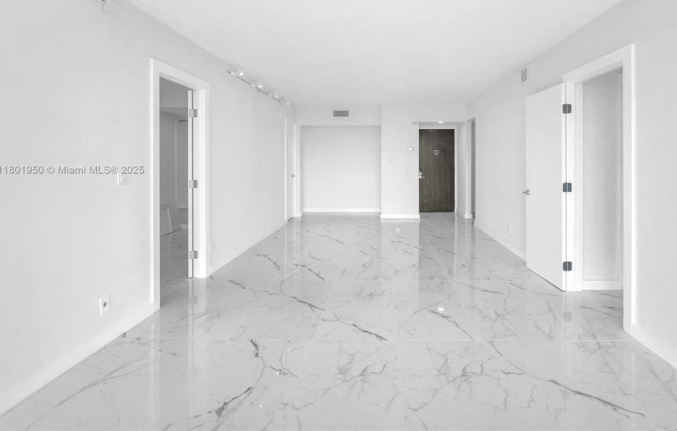 Small Image of 20335 WEST COUNTRY CLUB DR #1108, Aventura Number 15