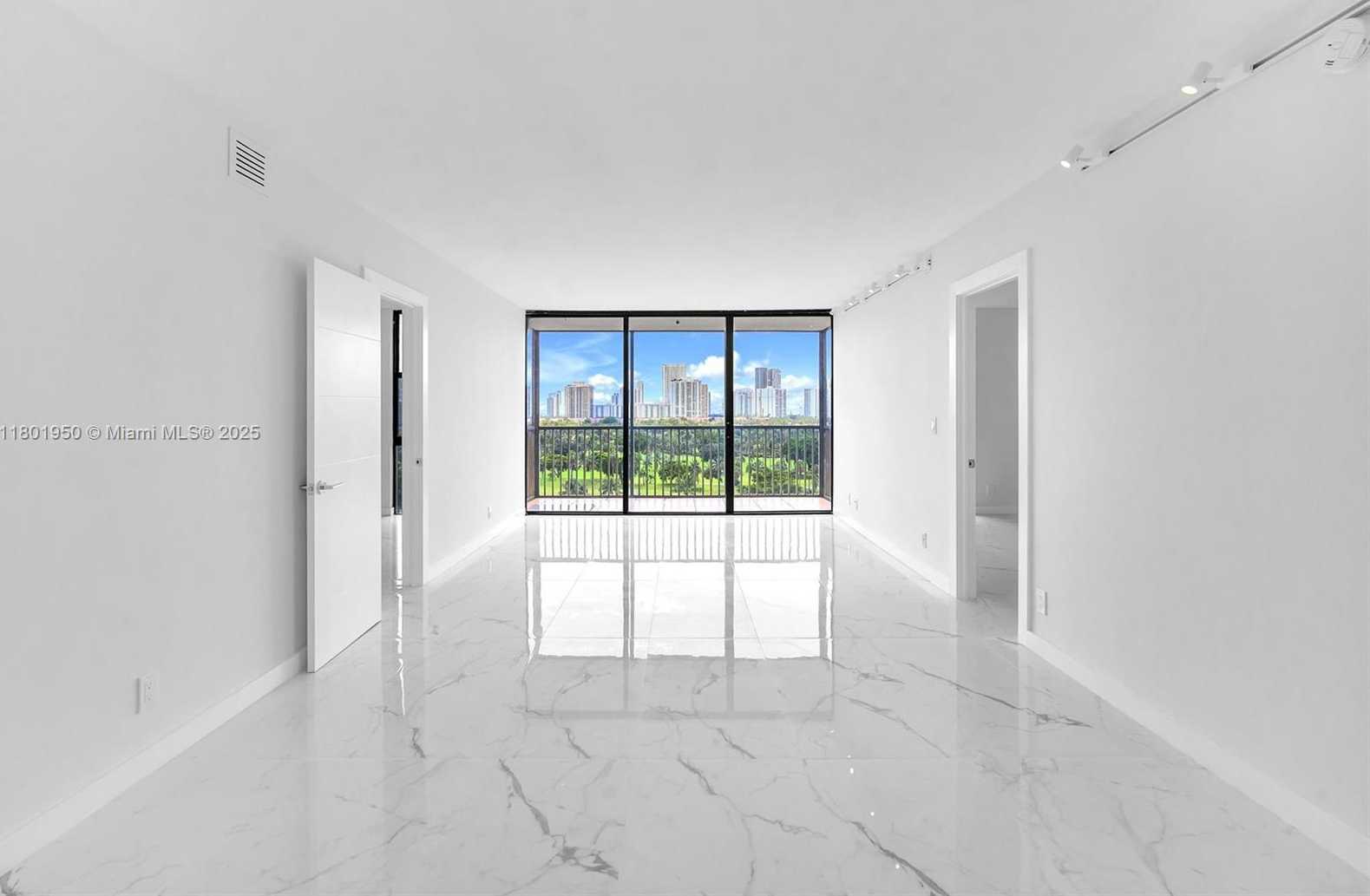 Small Image of 20335 WEST COUNTRY CLUB DR #1108, Aventura Number 3