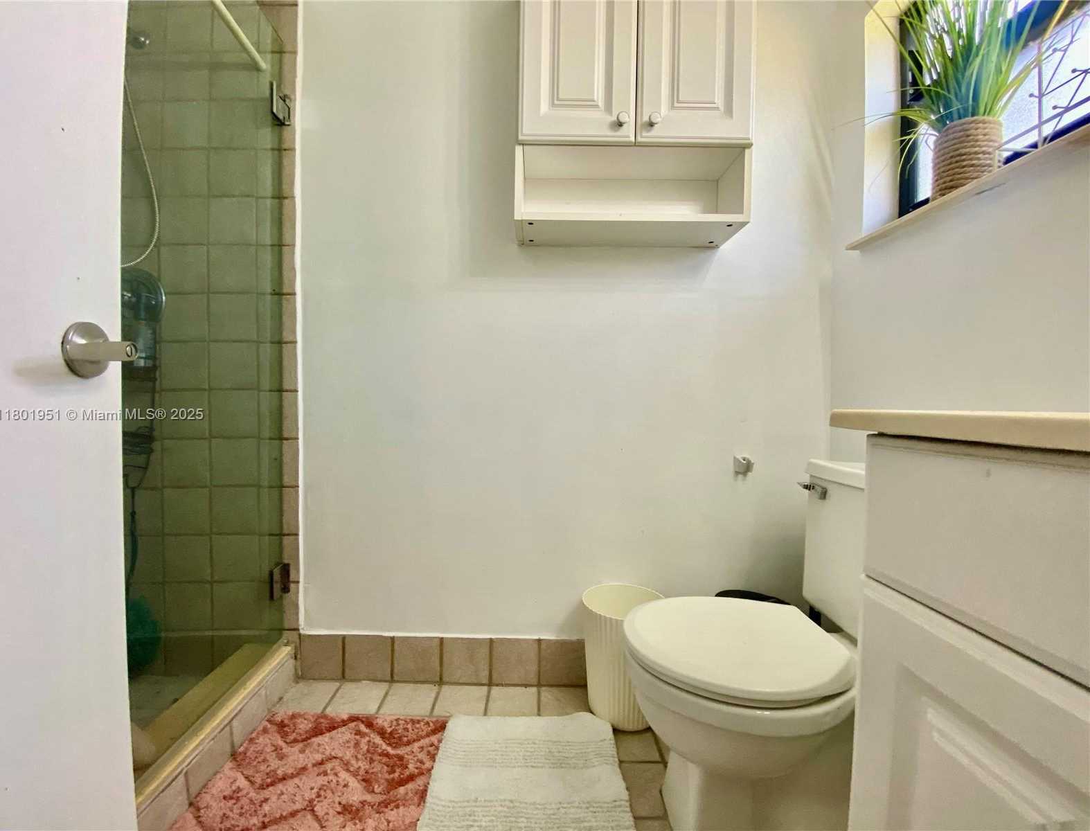 Small Image of 5017 SOUTH WEST 139TH PL, Miami Number 14