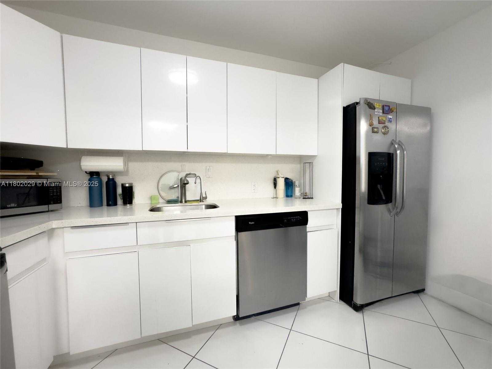 Small Image of 100 BAYVIEW DR #224, Sunny Isles Beach Number 12
