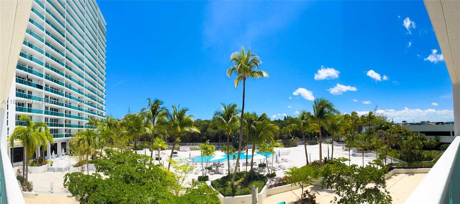 Small Image of 100 BAYVIEW DR #224, Sunny Isles Beach Number 3