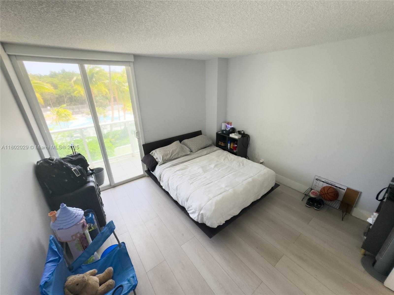 Small Image of 100 BAYVIEW DR #224, Sunny Isles Beach Number 30