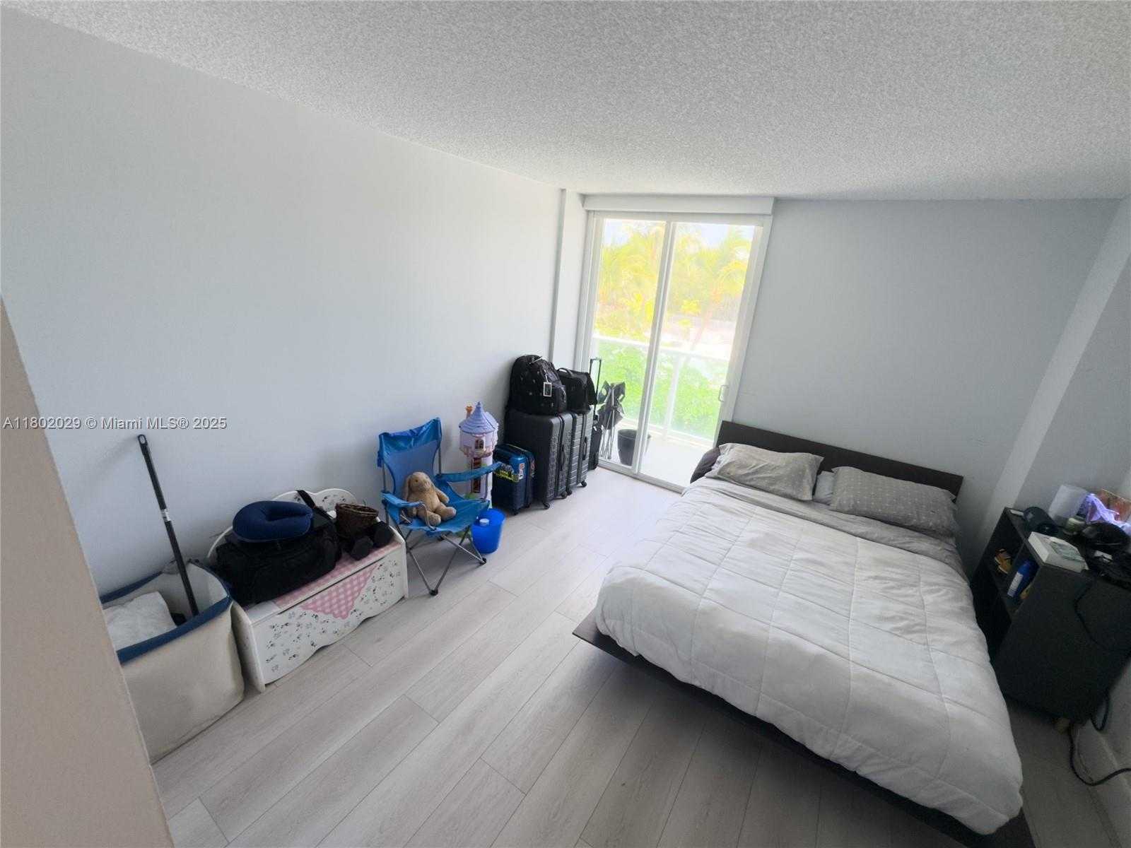 Small Image of 100 BAYVIEW DR #224, Sunny Isles Beach Number 31