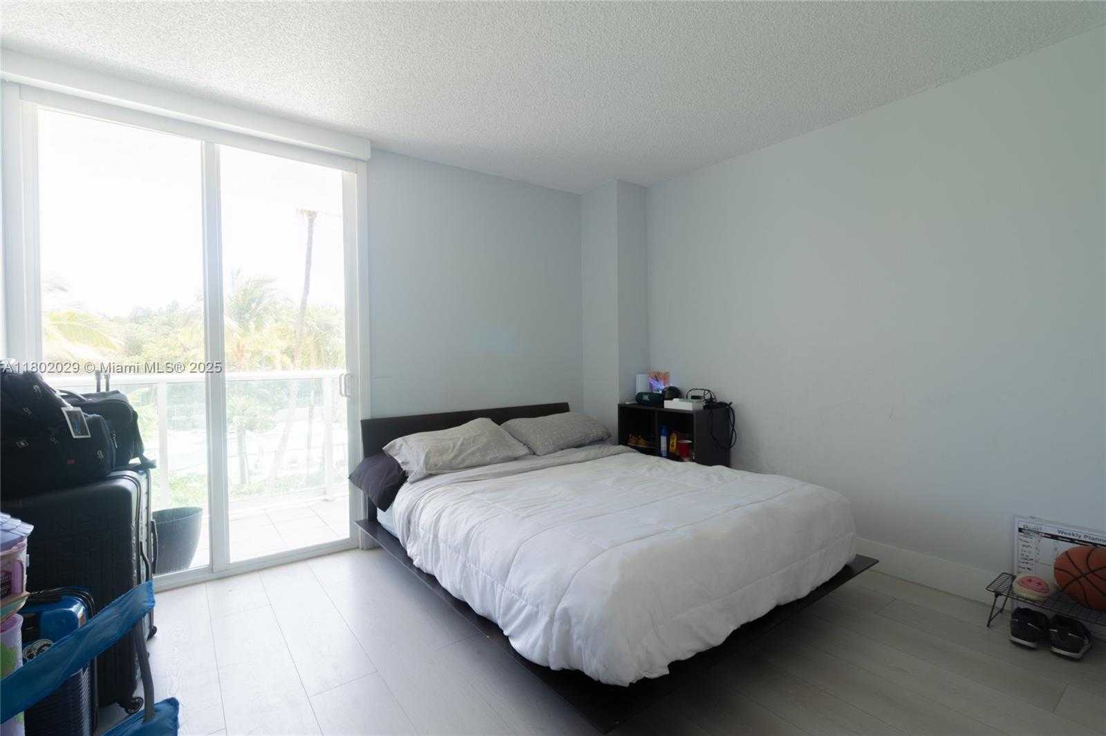 Small Image of 100 BAYVIEW DR #224, Sunny Isles Beach Number 36
