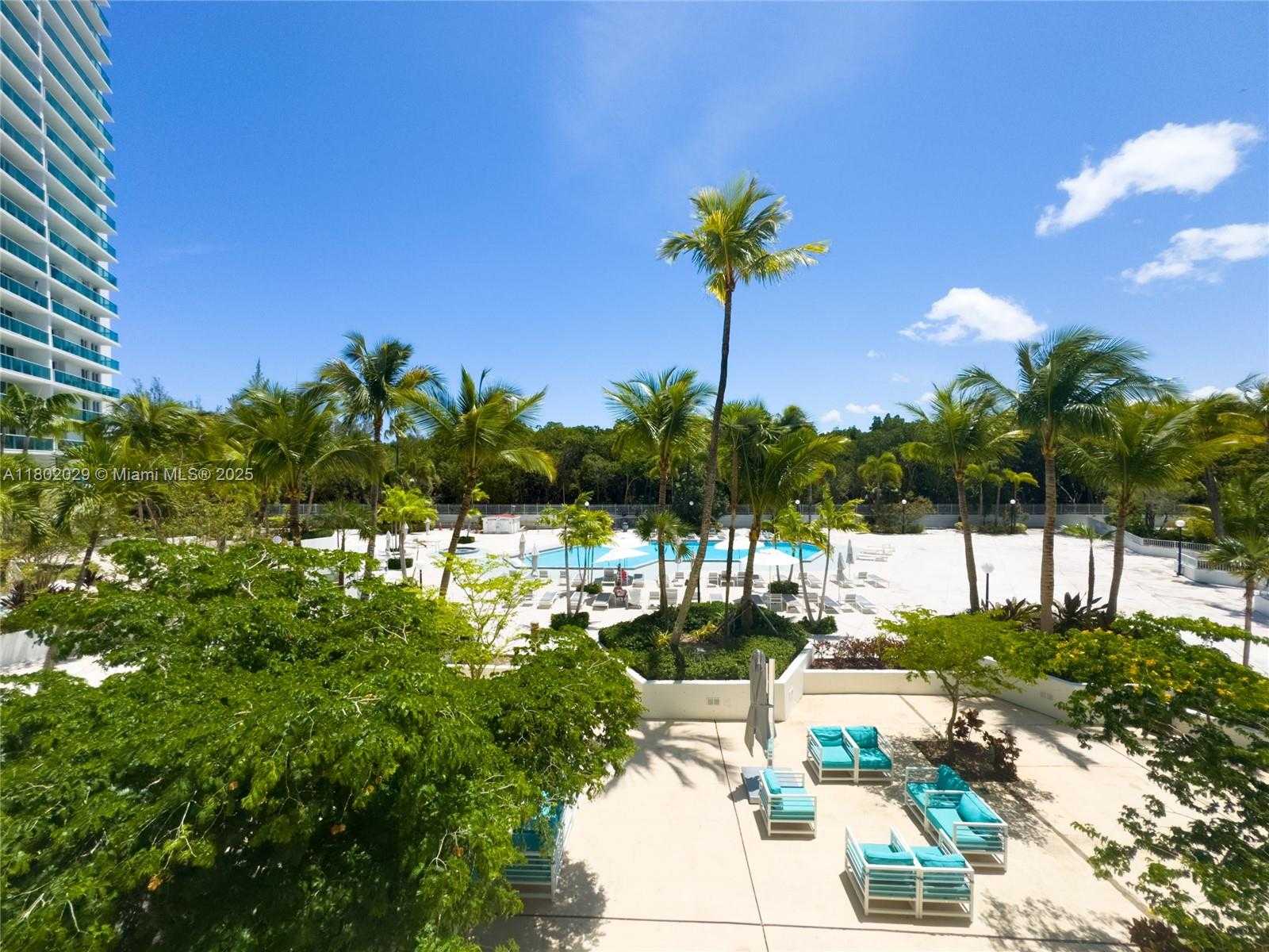 Small Image of 100 BAYVIEW DR #224, Sunny Isles Beach Number 4