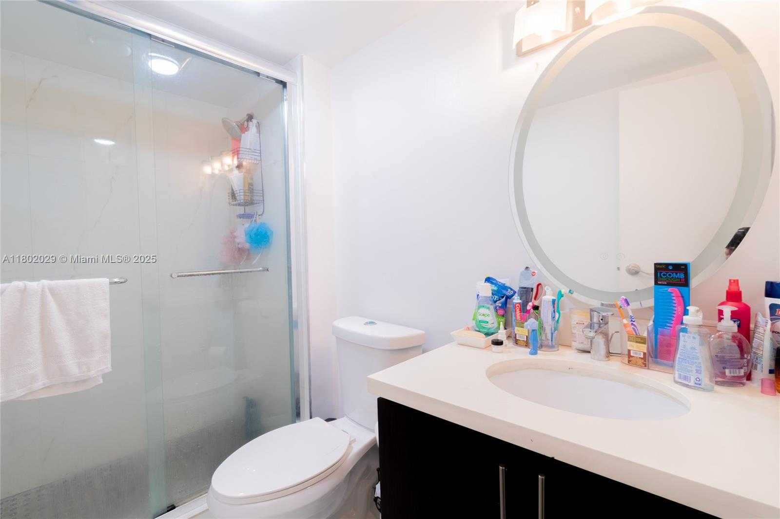 Small Image of 100 BAYVIEW DR #224, Sunny Isles Beach Number 42