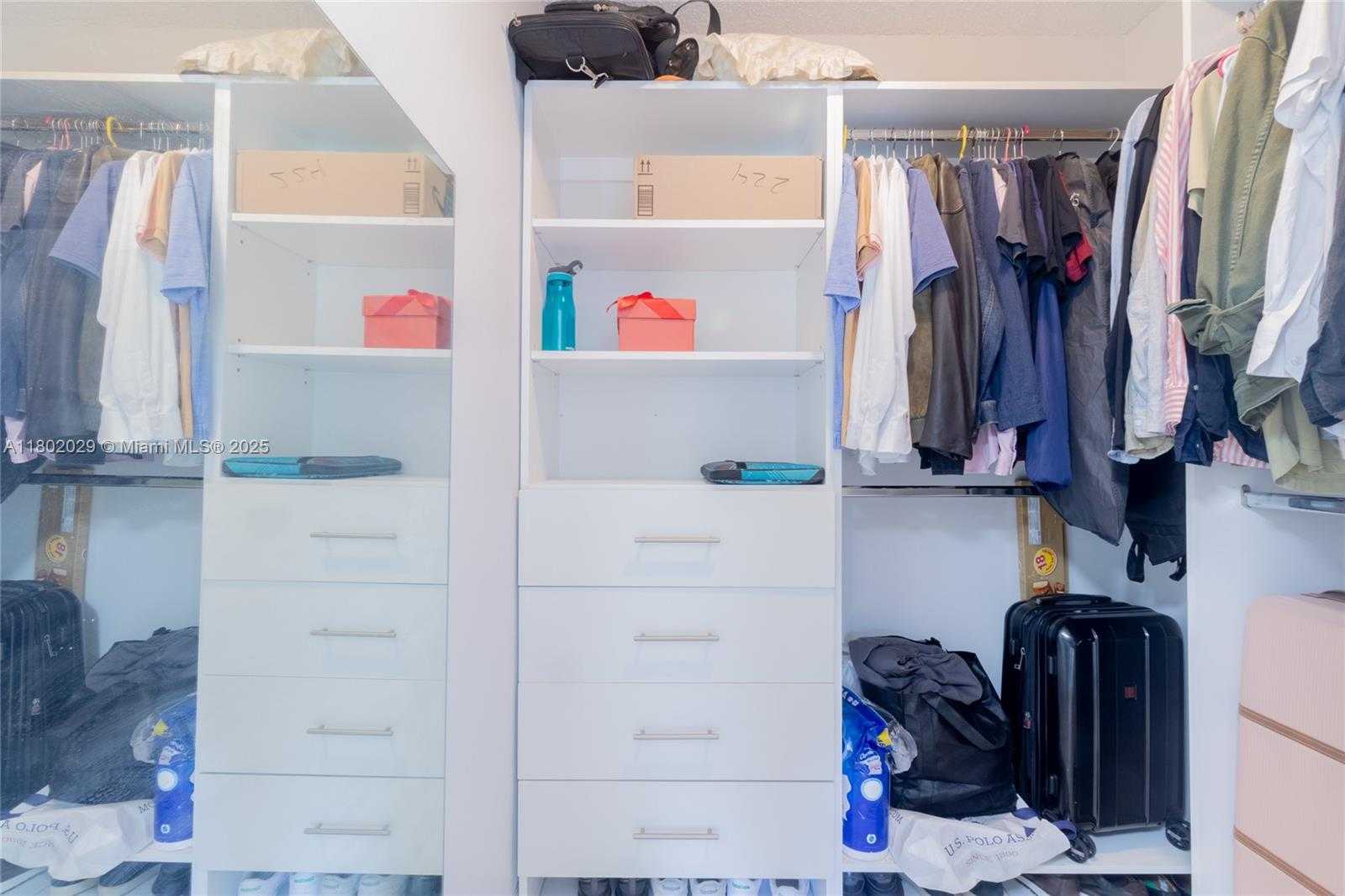 Small Image of 100 BAYVIEW DR #224, Sunny Isles Beach Number 45