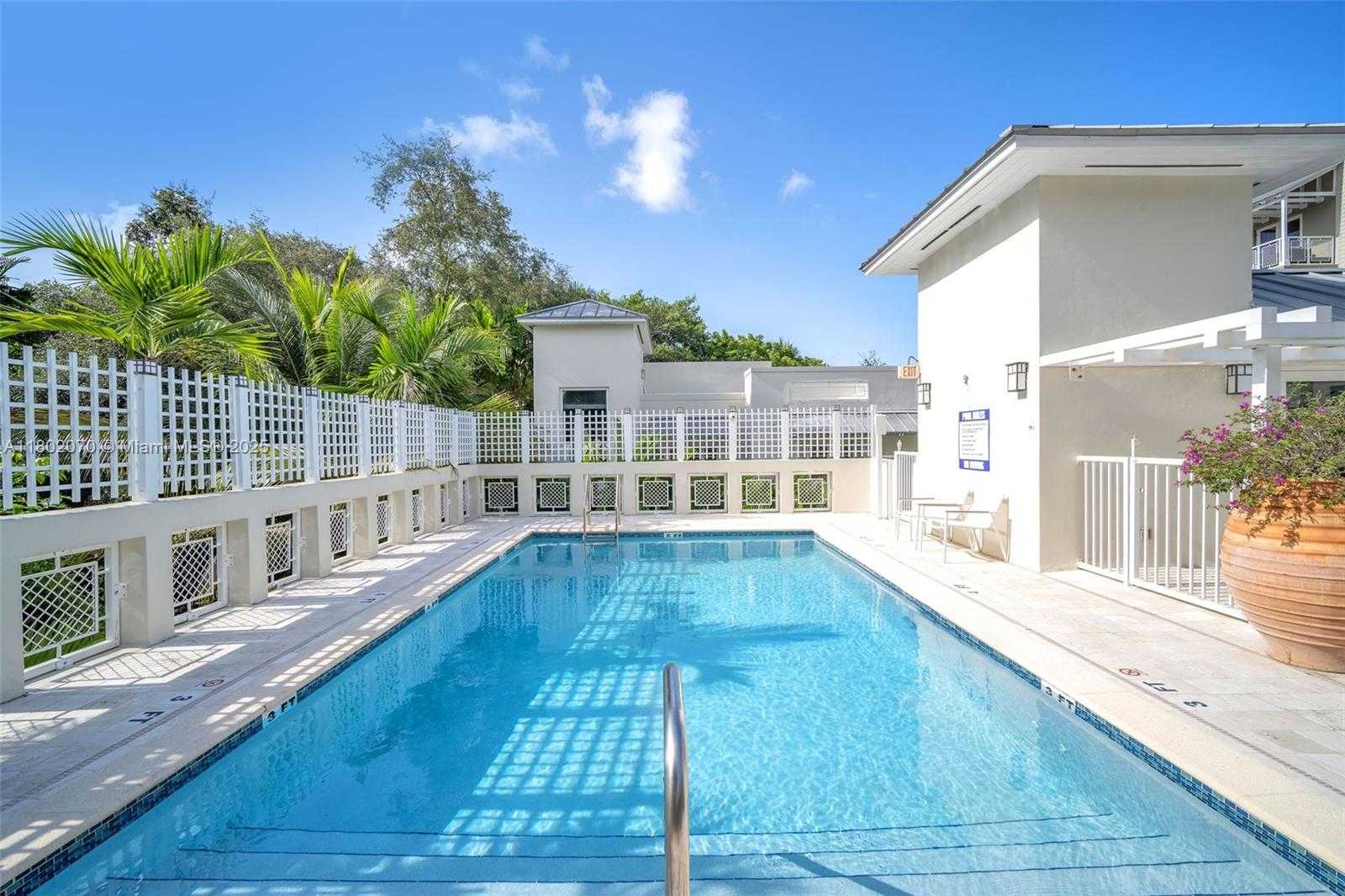 Small Image of 3540 MAIN HWY #203, Coconut Grove Number 22