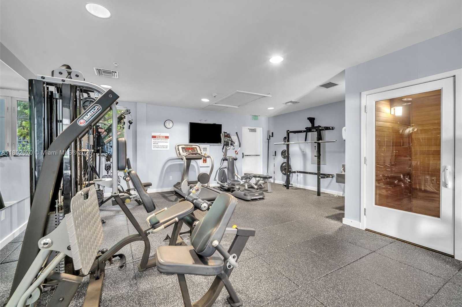 Small Image of 3540 MAIN HWY #203, Coconut Grove Number 31