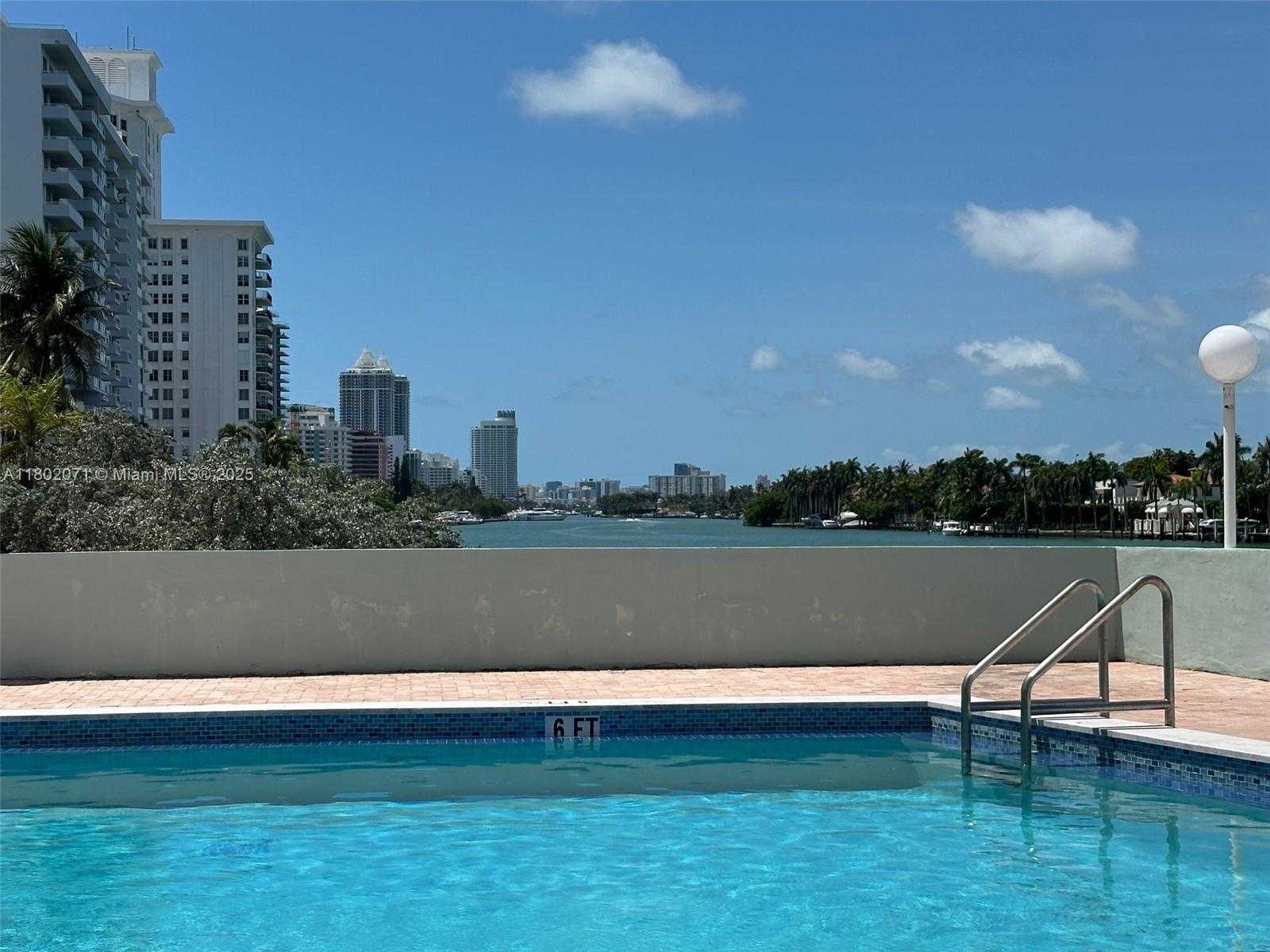 Small Image of 5838 COLLINS AVE #2H, Miami Beach Number 3