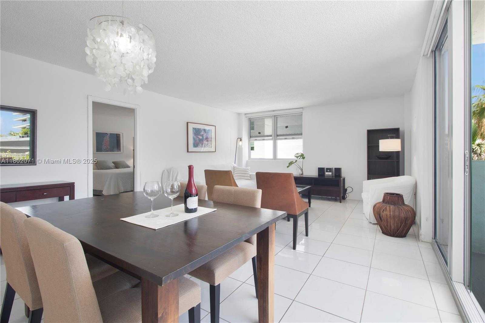 Small Image of 5838 COLLINS AVE #2H, Miami Beach Number 6