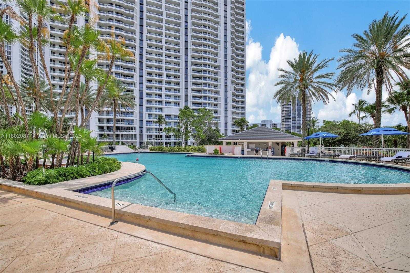 Small Image of 21200 POINT PL #403, Aventura Number 69