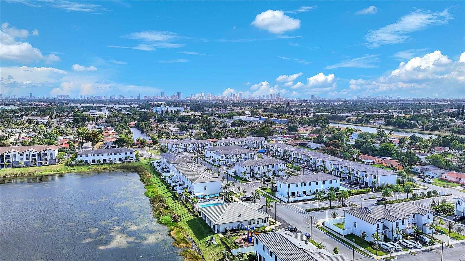 Small Image of 488 NORTH WEST 203RD TER #488, Miami Gardens Number 29