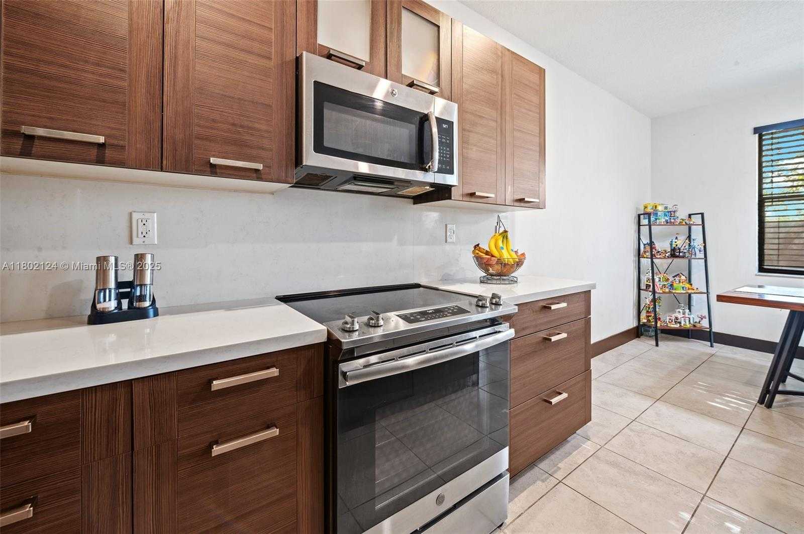 Small Image of 15776 NW 91st Ct, Miami Lakes, FL 33016, USA Number 15