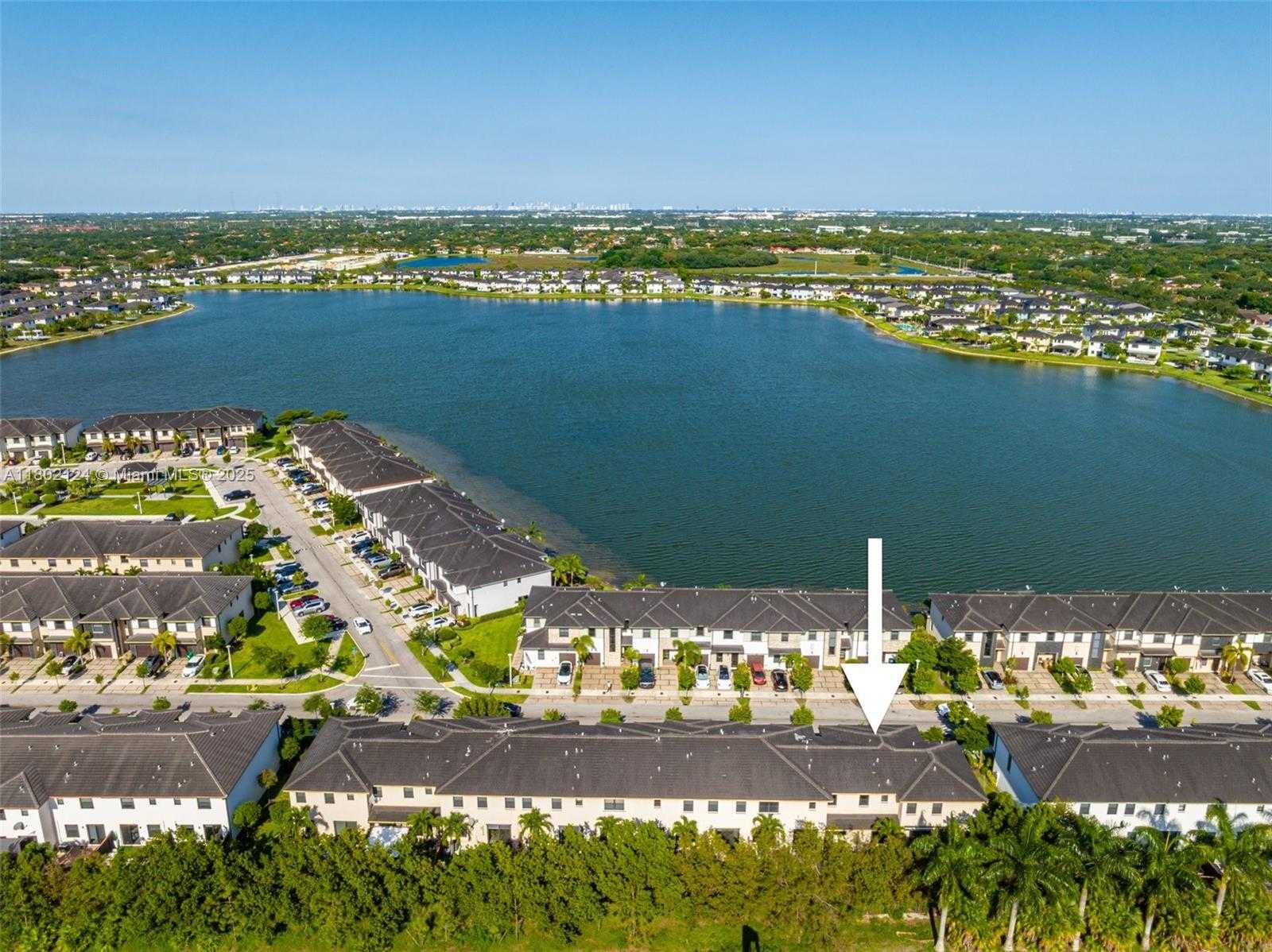 Small Image of 15776 NW 91st Ct, Miami Lakes, FL 33016, USA Number 34