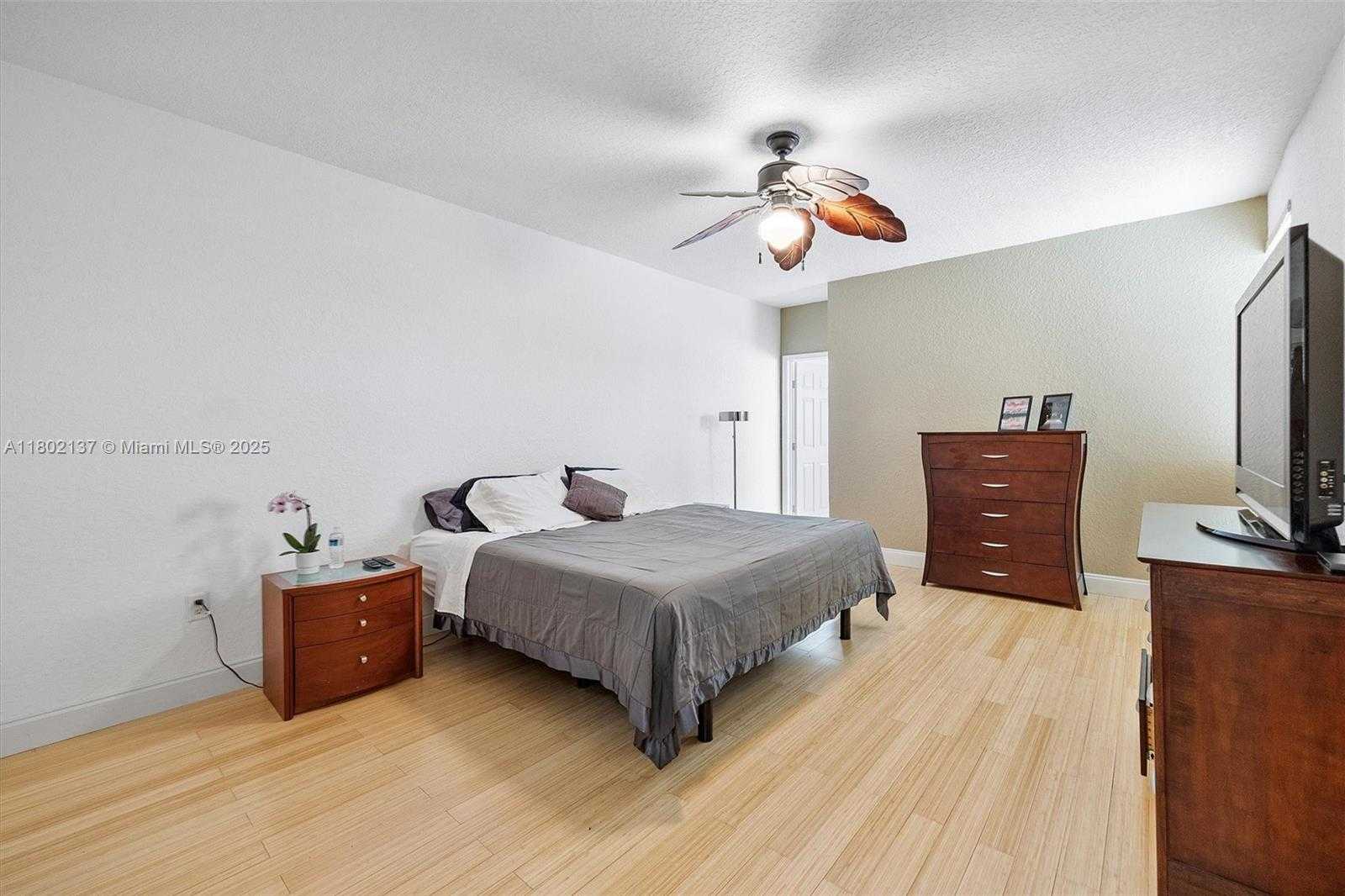 Small Image of 2350 SOUTH EAST 19TH CT, Homestead Number 15