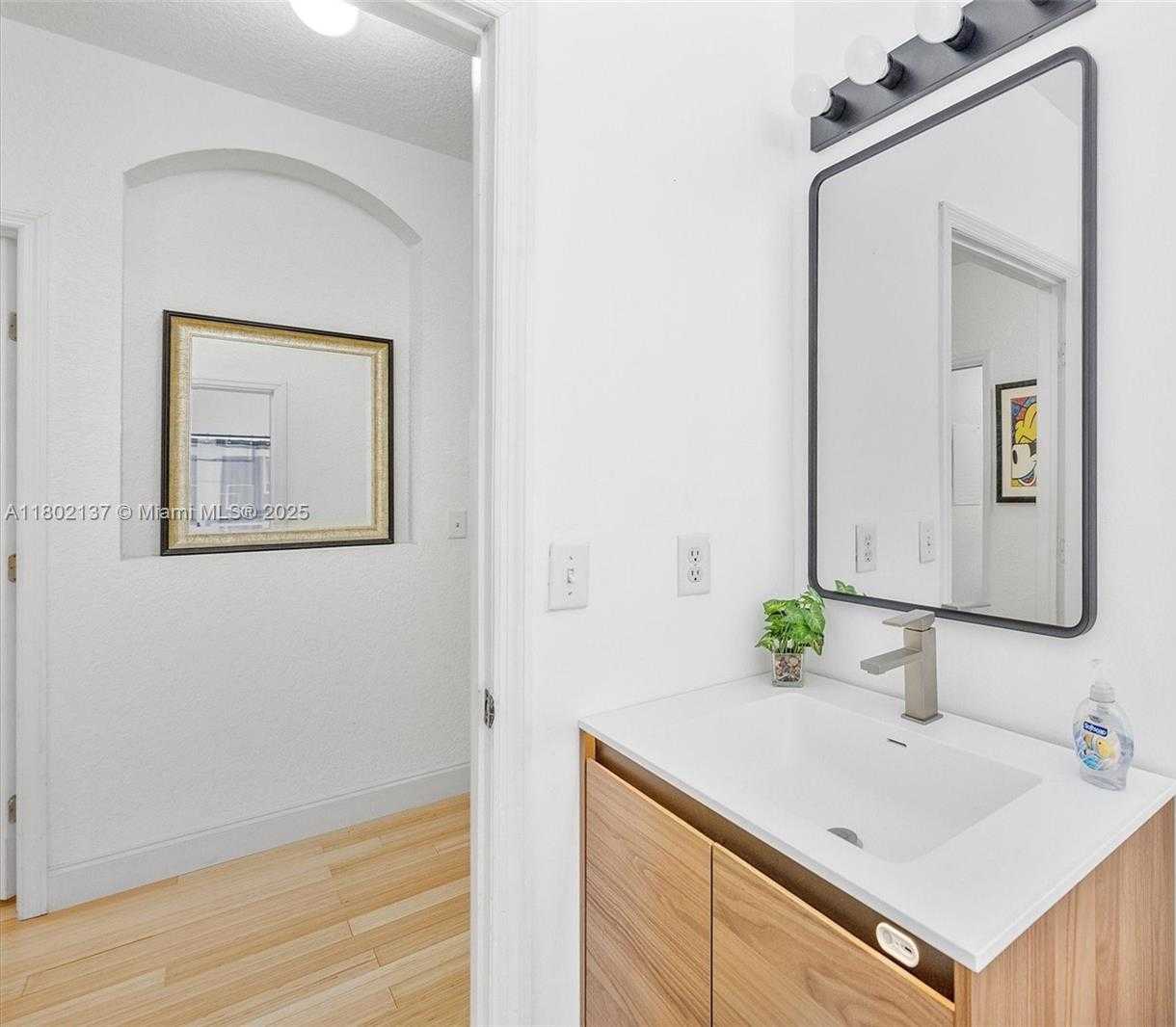 Small Image of 2350 SOUTH EAST 19TH CT, Homestead Number 22