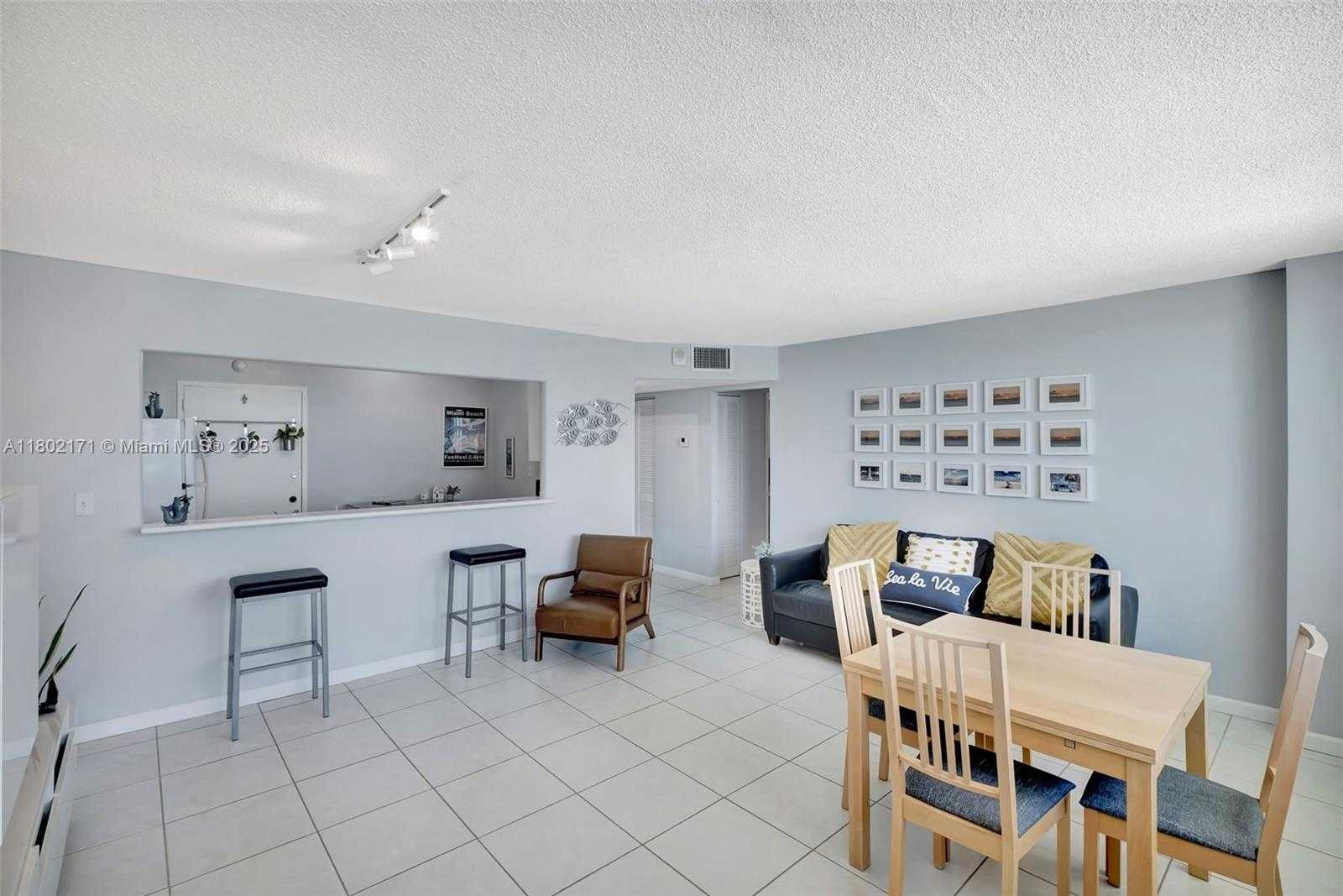 Small Image of 7135 COLLINS AVE #1614, Miami Beach Number 13