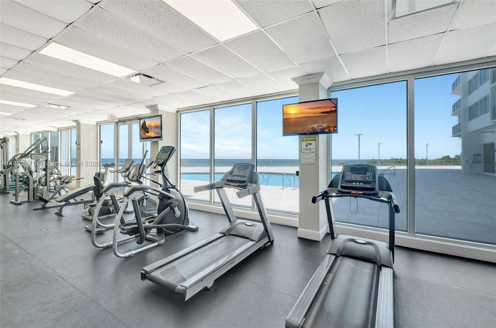 Small Image of 7135 COLLINS AVE #1614, Miami Beach Number 24