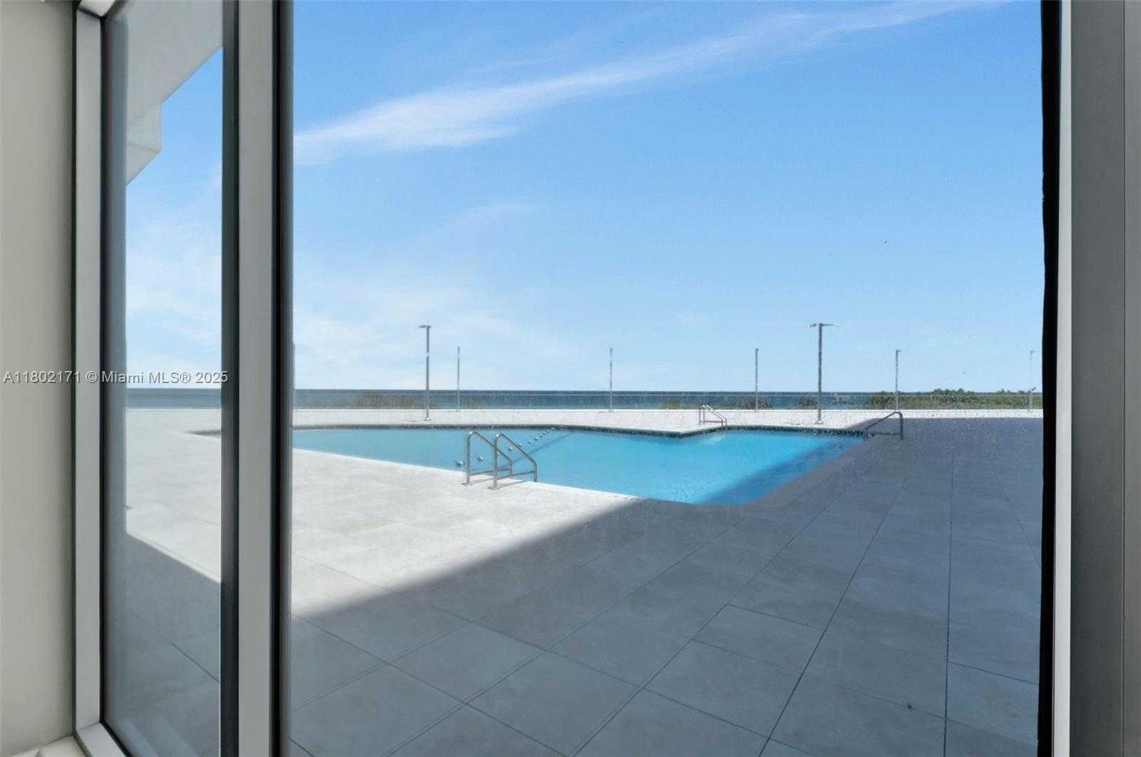 Small Image of 7135 COLLINS AVE #1614, Miami Beach Number 25