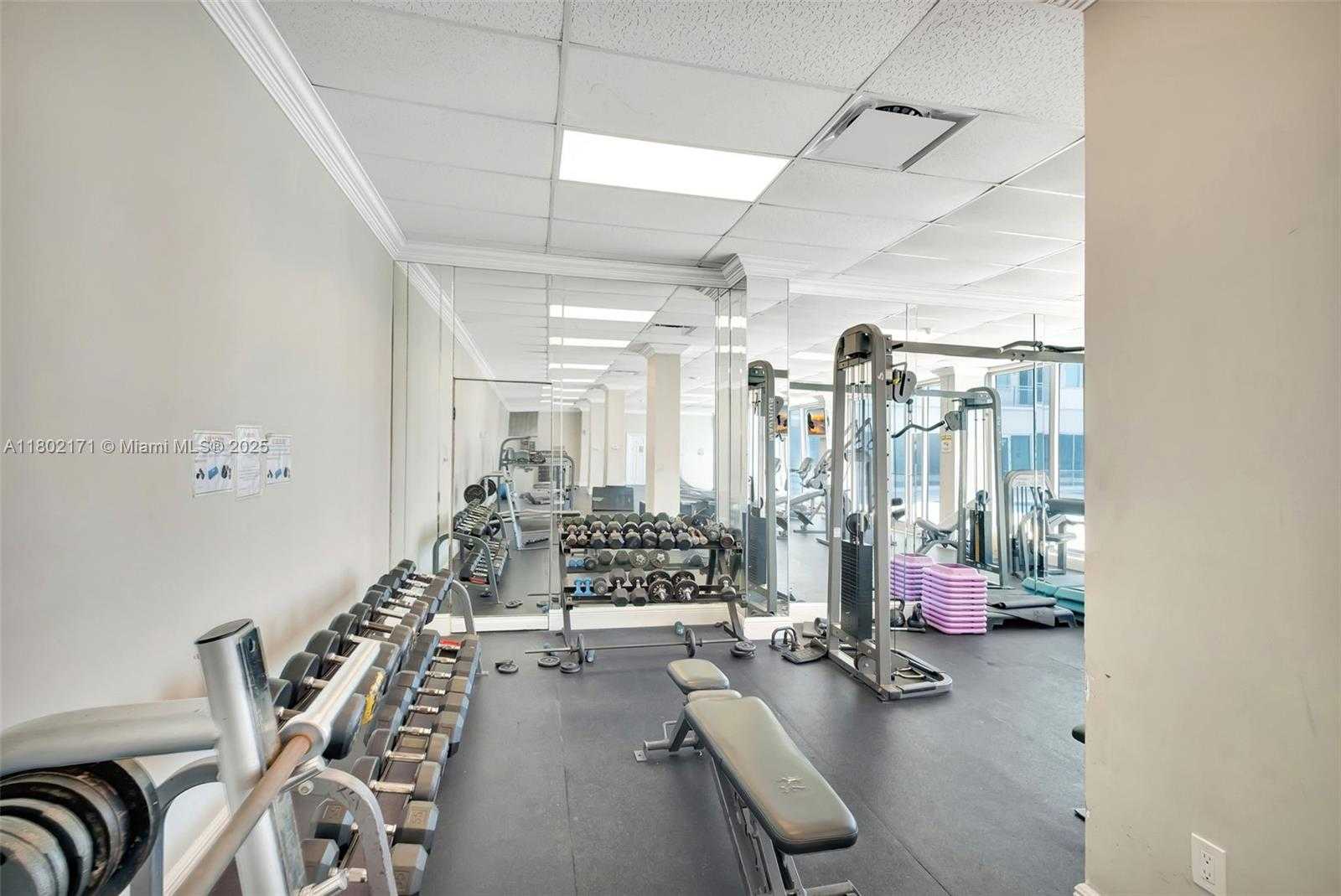 Small Image of 7135 COLLINS AVE #1614, Miami Beach Number 26