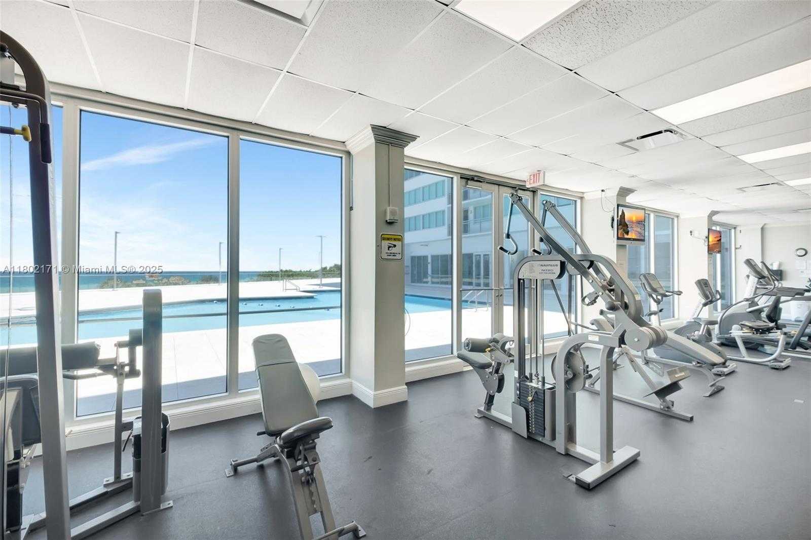 Small Image of 7135 COLLINS AVE #1614, Miami Beach Number 27
