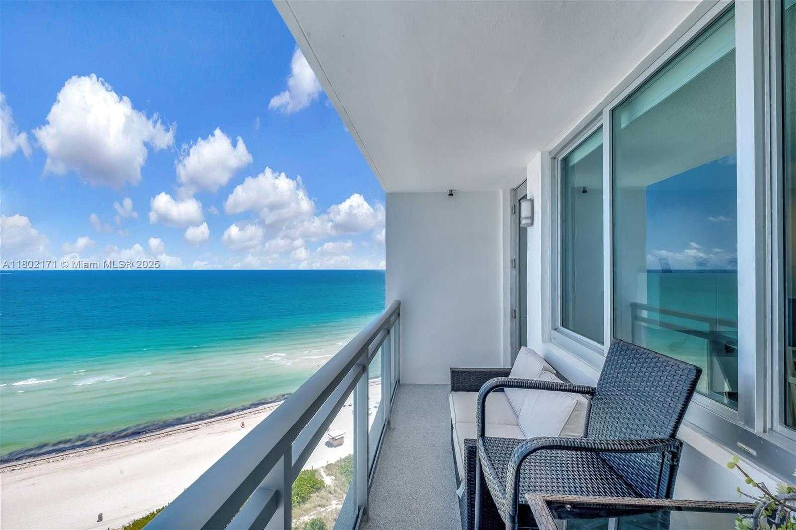 Small Image of 7135 COLLINS AVE #1614, Miami Beach Number 4