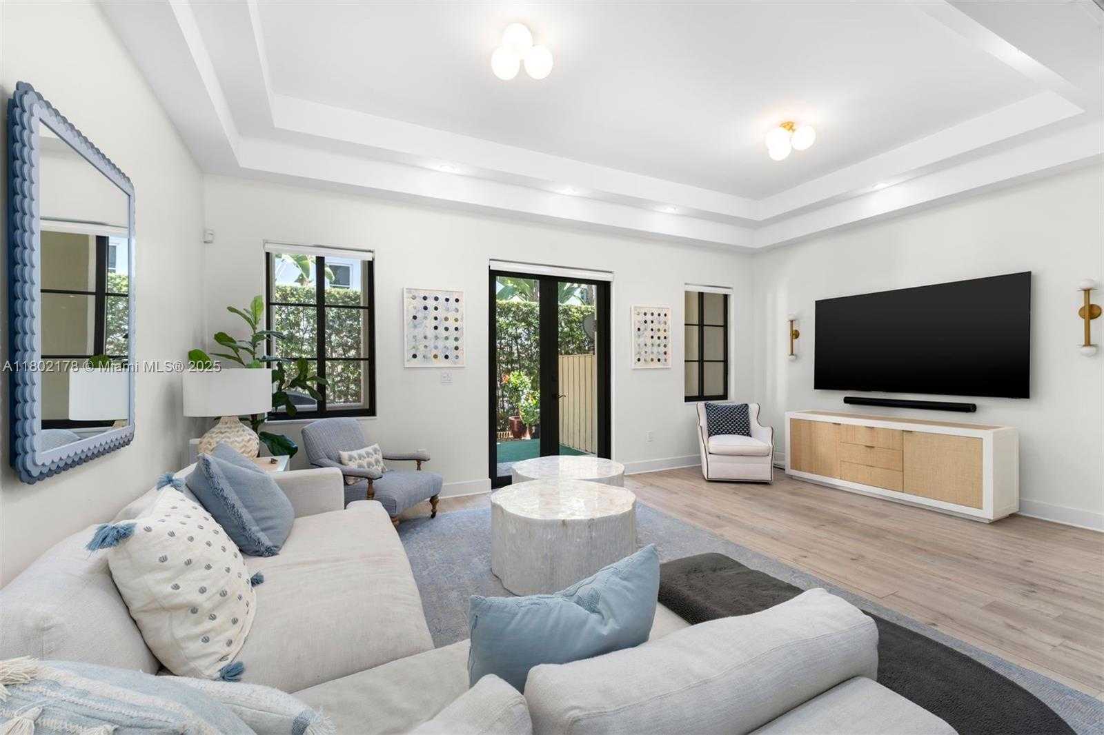 Small Image of 622 MALAGA AVE #622, Coral Gables Number 19