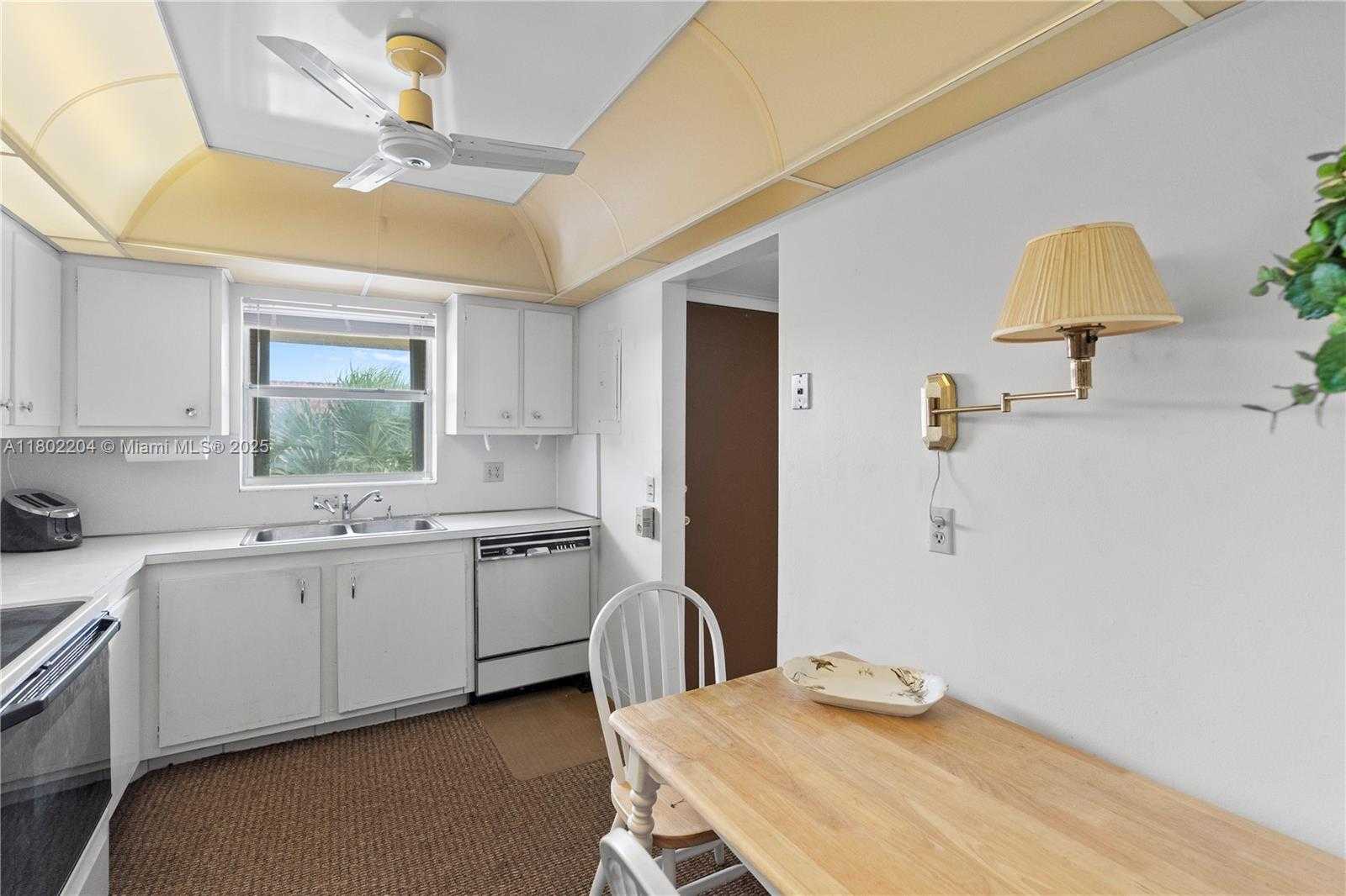 Small Image of 700 SOUTH EAST 6TH AVE #314, Deerfield Beach Number 11