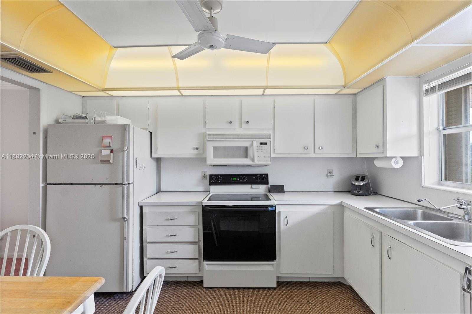 Small Image of 700 SOUTH EAST 6TH AVE #314, Deerfield Beach Number 4