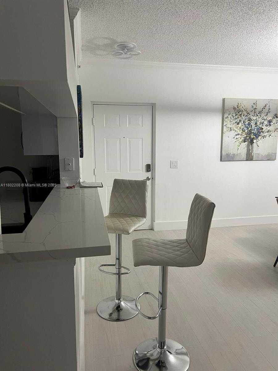 Small Image of 17150 NORTH BAY RD #2218, Sunny Isles Beach Number 14