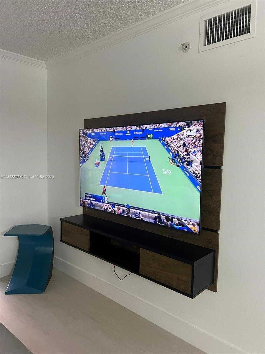 Small Image of 17150 NORTH BAY RD #2218, Sunny Isles Beach Number 20