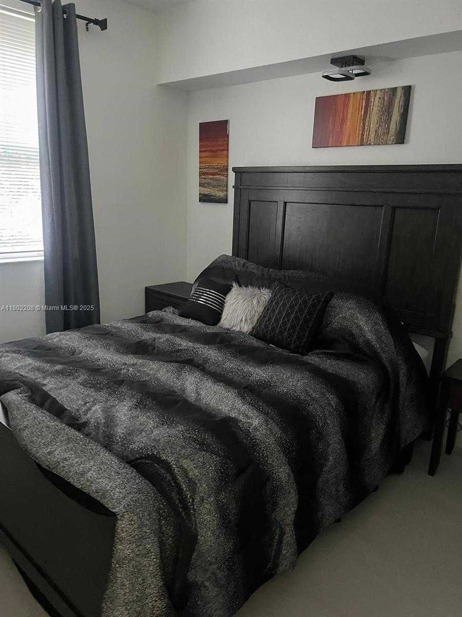 Small Image of 17150 NORTH BAY RD #2218, Sunny Isles Beach Number 22
